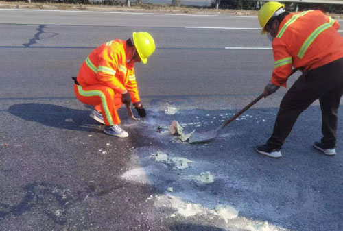 临泉公路下沉注浆加固